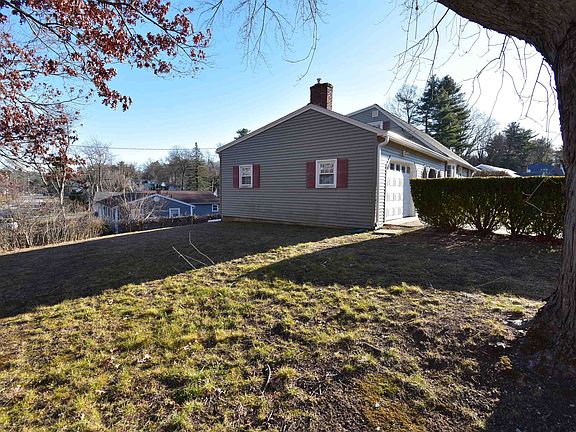 4th image of 2 Wakefield Drive