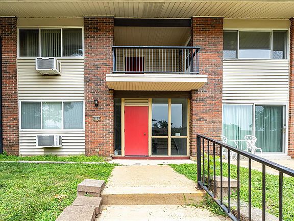 2nd image of 9059 Villaridge Ct APT H