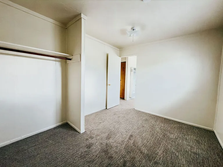 880 W Murray Rd — Photo 10