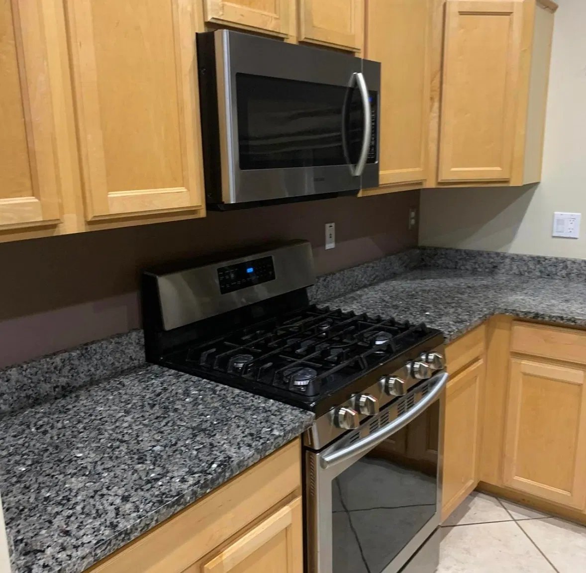 4 bed, 2850 sqft, $3,110 — Photo 4
