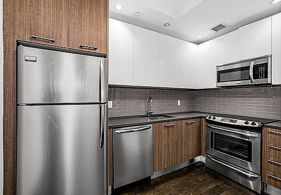 2nd image of 363 Prospect Pl APT 1D