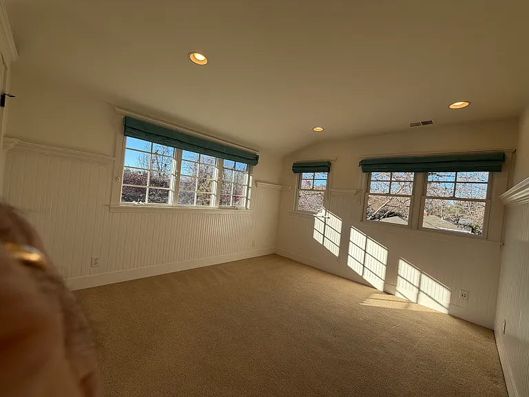 383 Hedge Rd — Photo 28