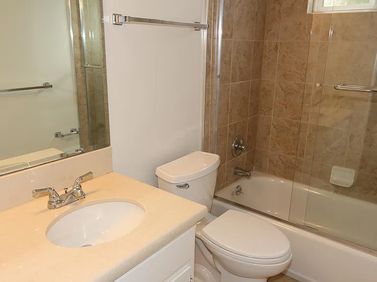 1308 Palos Verdes Dr #1 — Photo 8