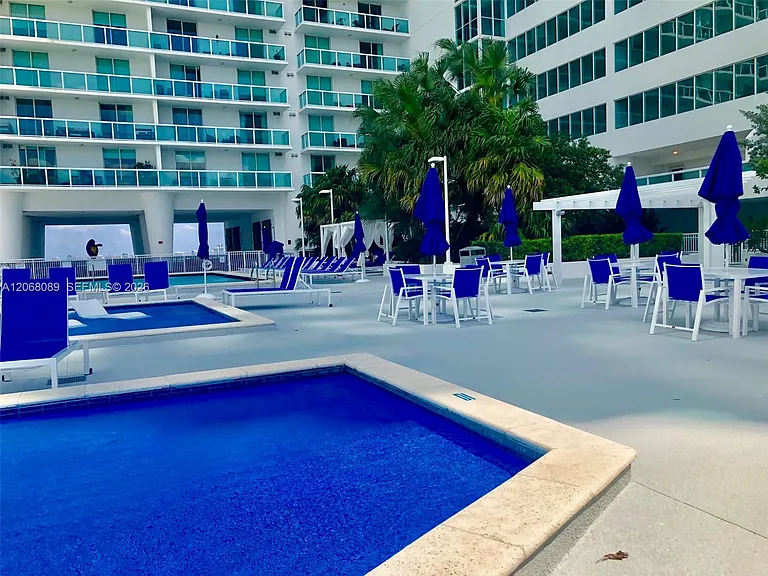 1800 N Bayshore Dr #1609 — Photo 39