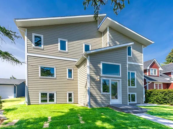 3520 NE Bulyea Cres NW, Calgary, AB T2L 1N7