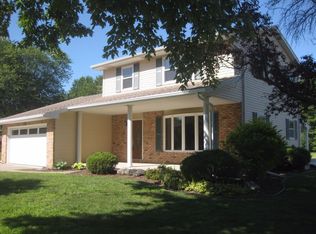 1421 Harding Rd, Essexville, MI 48732