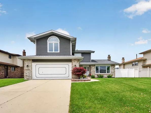 17224 Shetland Dr, Tinley Park, IL 60487