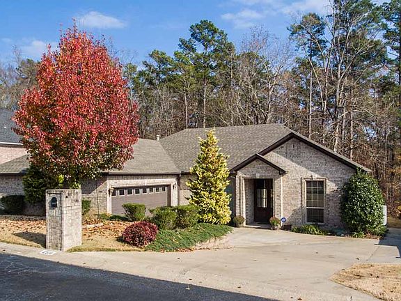 2nd image of 2514 Twin Oaks Ct