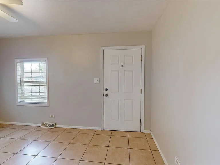 810 Lowell Blvd — Photo 3
