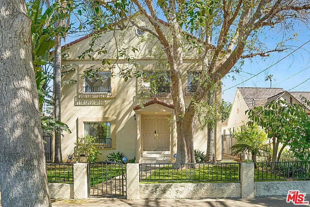 4 bed, $12,000 — Photo 2