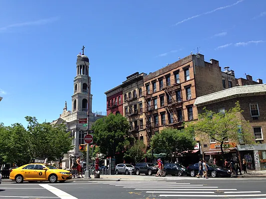 Rented by Sky Management | media 82