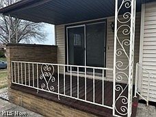 3rd image of 983 E 179th St
