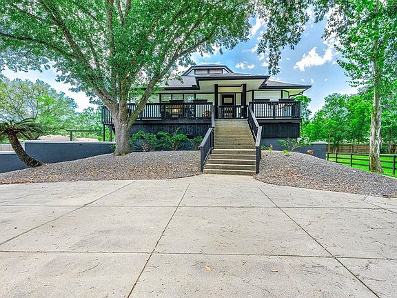 2nd image of 5301 Bayou Drive