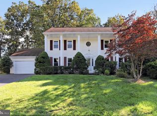 12533 Lieutenant Nichols Rd, Fairfax, VA 22033