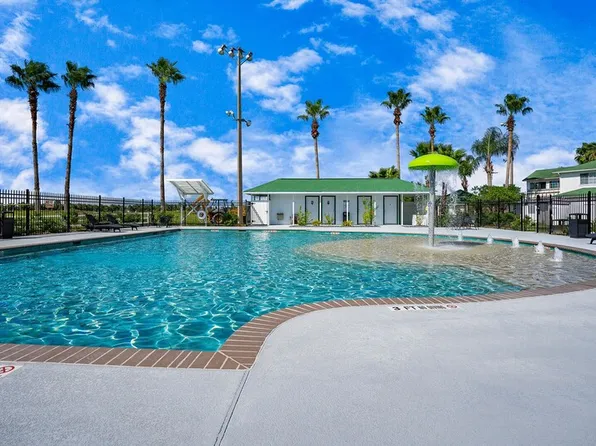 5139 Martinique Calle, Dickinson, TX 77539