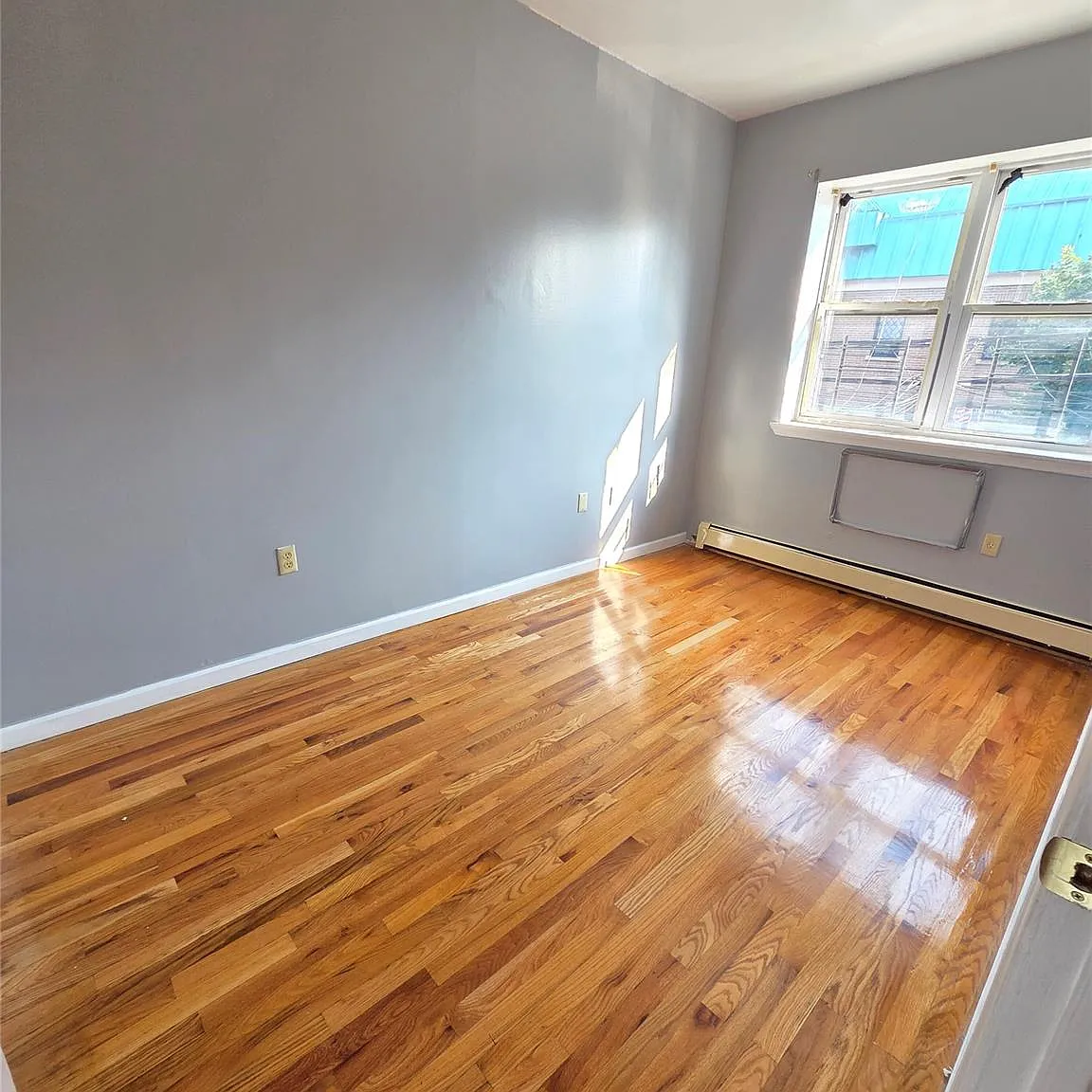 3 bed, 2.0 bath, 3037 sqft, $3,753 — Photo 1