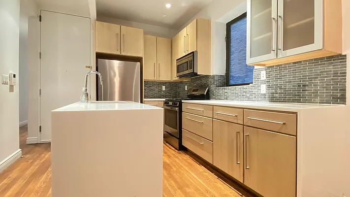 Rented by Portman Realty Corp | media 13