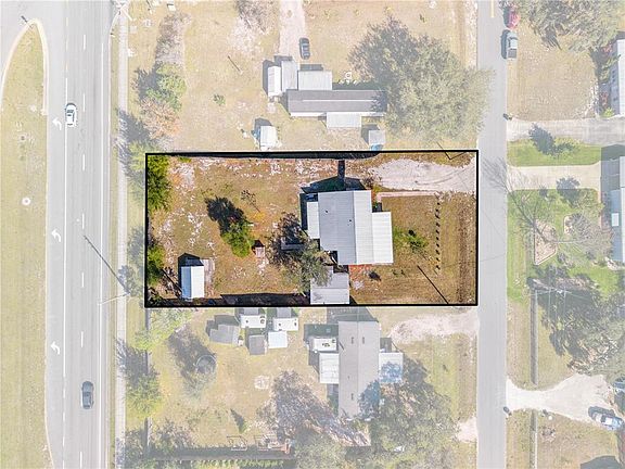 4th image of 200 Raintree Ct