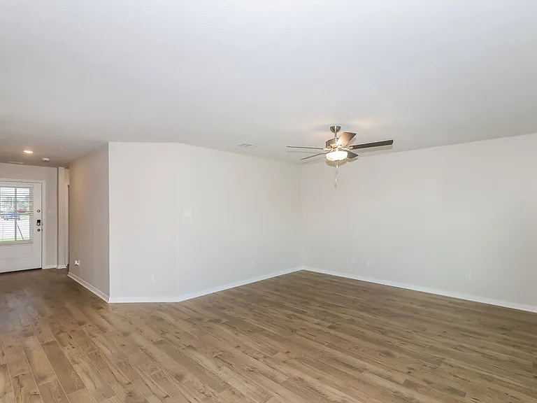 198 Emma Rose Dr — Photo 4