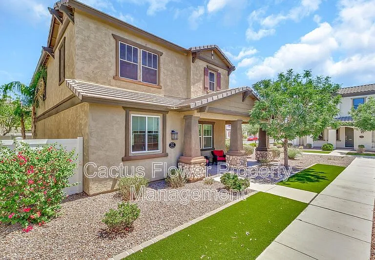 2734 S Santa Vis #MESA — Photo 1