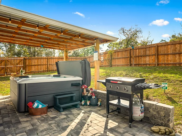 9748 N Vaughn Dr — Photo 4