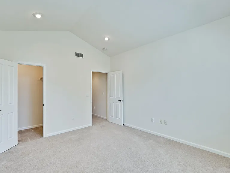 Encinal Place Apartments — Photo 36