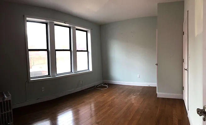 Rented by null | media 8