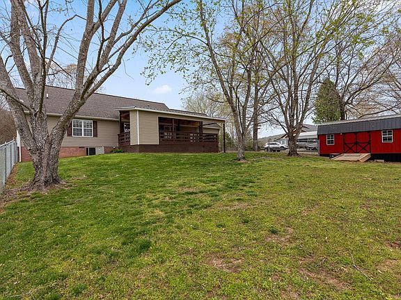 4th image of 263 Valley Estates Dr