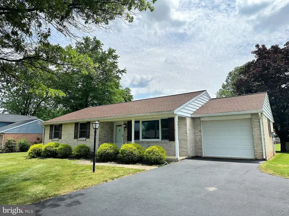 50 Oak St, Gilbertsville, PA 19525