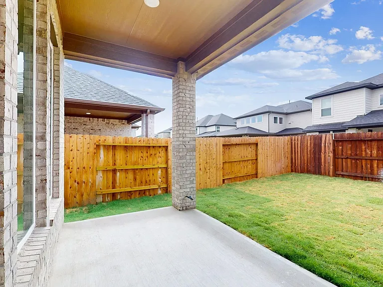 21622 Laggan Cliff Ln — Photo 32