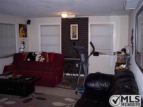 3rd image of 1610 Eisenhower St