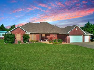 407 Heather Ln, Tuttle, OK 73089