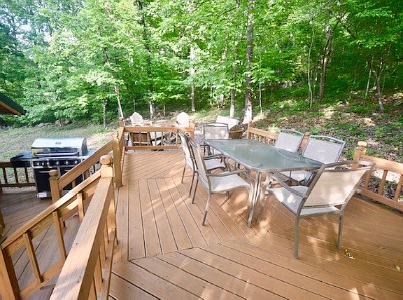 Large tri-level deck