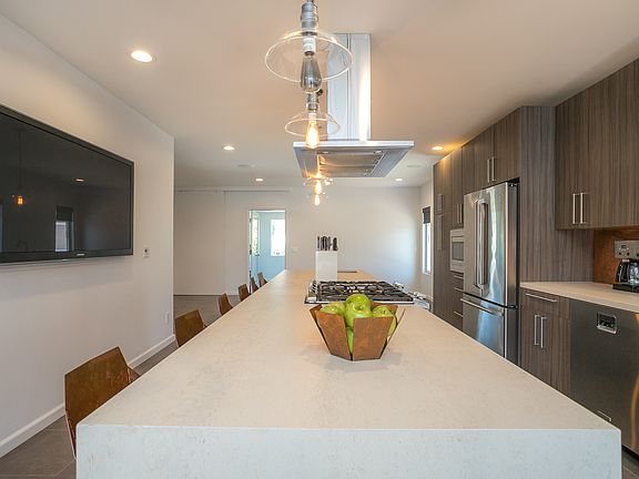 5th image of 4825 Biona Dr