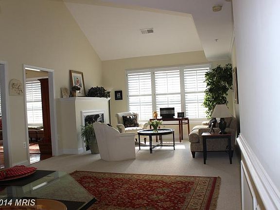 3rd image of 300 King Farm Blvd APT 405