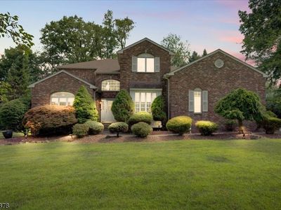 4 Justin Dr, East Hanover, NJ, 07936