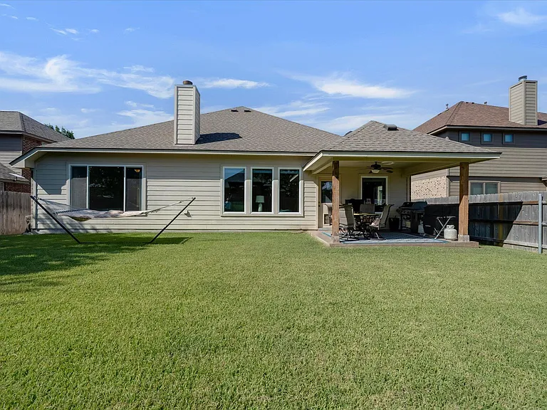 13717 Long Shadow Dr — Photo 31