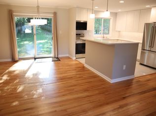 12111 Suffolk Ter, Gaithersburg, MD 20878