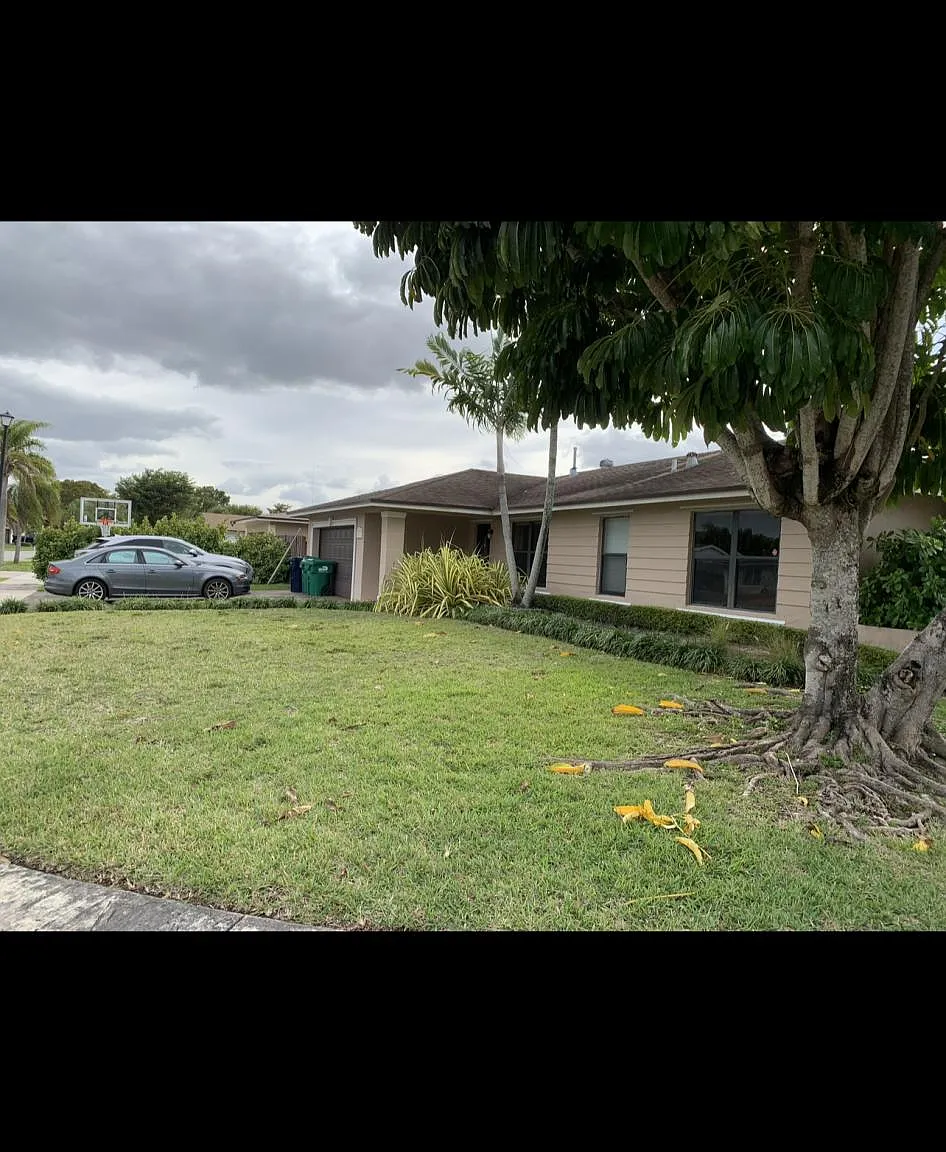 4 bed, 2085 sqft, $3,900 — Photo 3