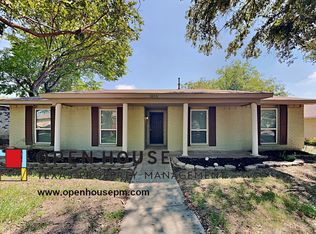 1806 Castille Dr, Carrollton, TX 75007