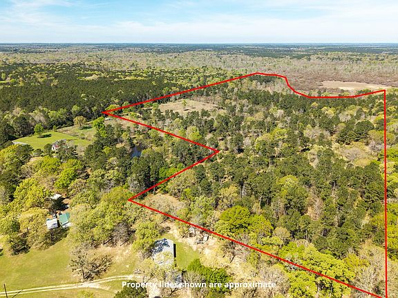 2nd image of 621 Herman Nerren Rd