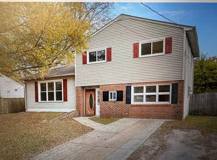 4881 Honeygrove Rd, Virginia Beach, VA 23455