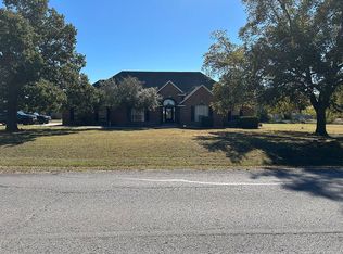 512 Oakland Ct, Ardmore, OK 73401