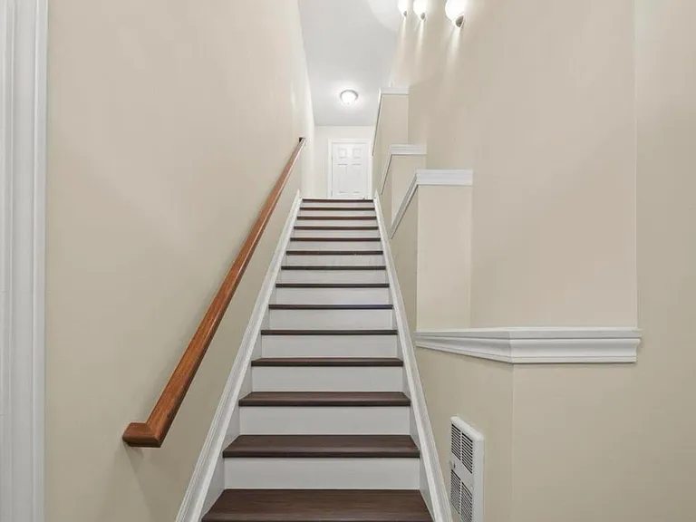 4202 Colister Dr — Photo 4