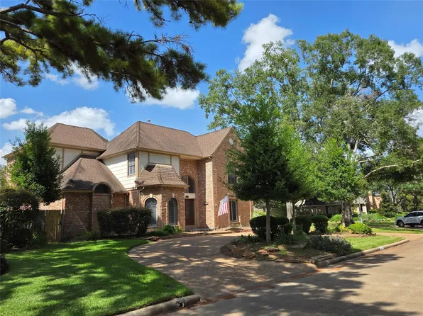 18302 Longmoor Dr, Houston, TX 77084