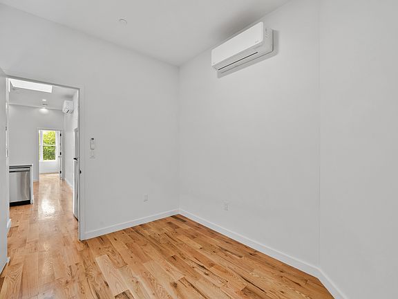 3rd image of 284 Suydam St #3M