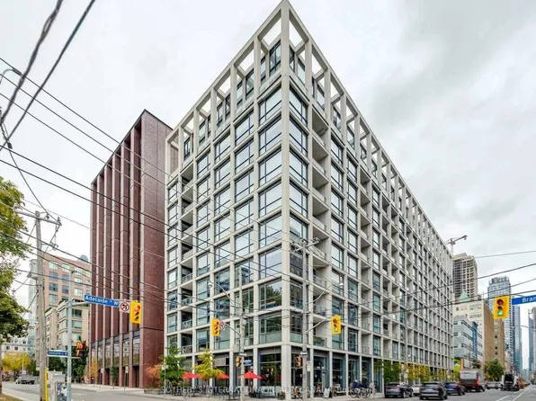 39 Brant St #Penthouse 06, Toronto, ON M5V 0M8
