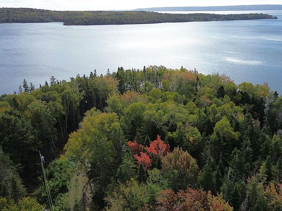 2nd image of Marble Mountain Rd