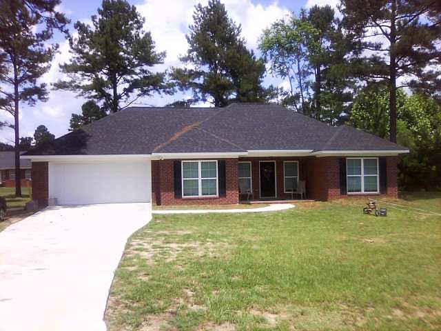 1st image of 813 Maple Dr