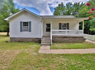 157 E Wardlow St, Gates, TN 38037